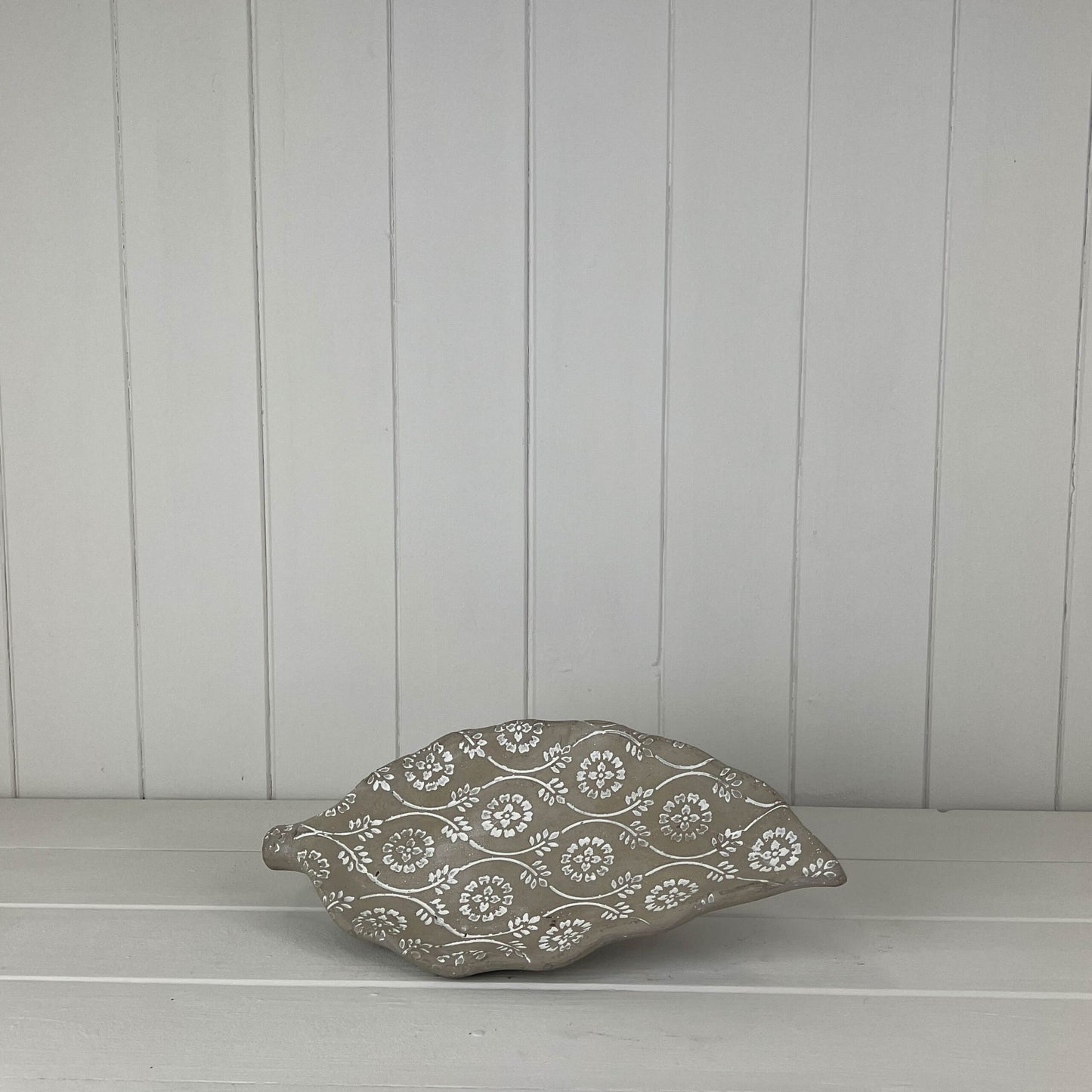 Concrete Leaf Dish