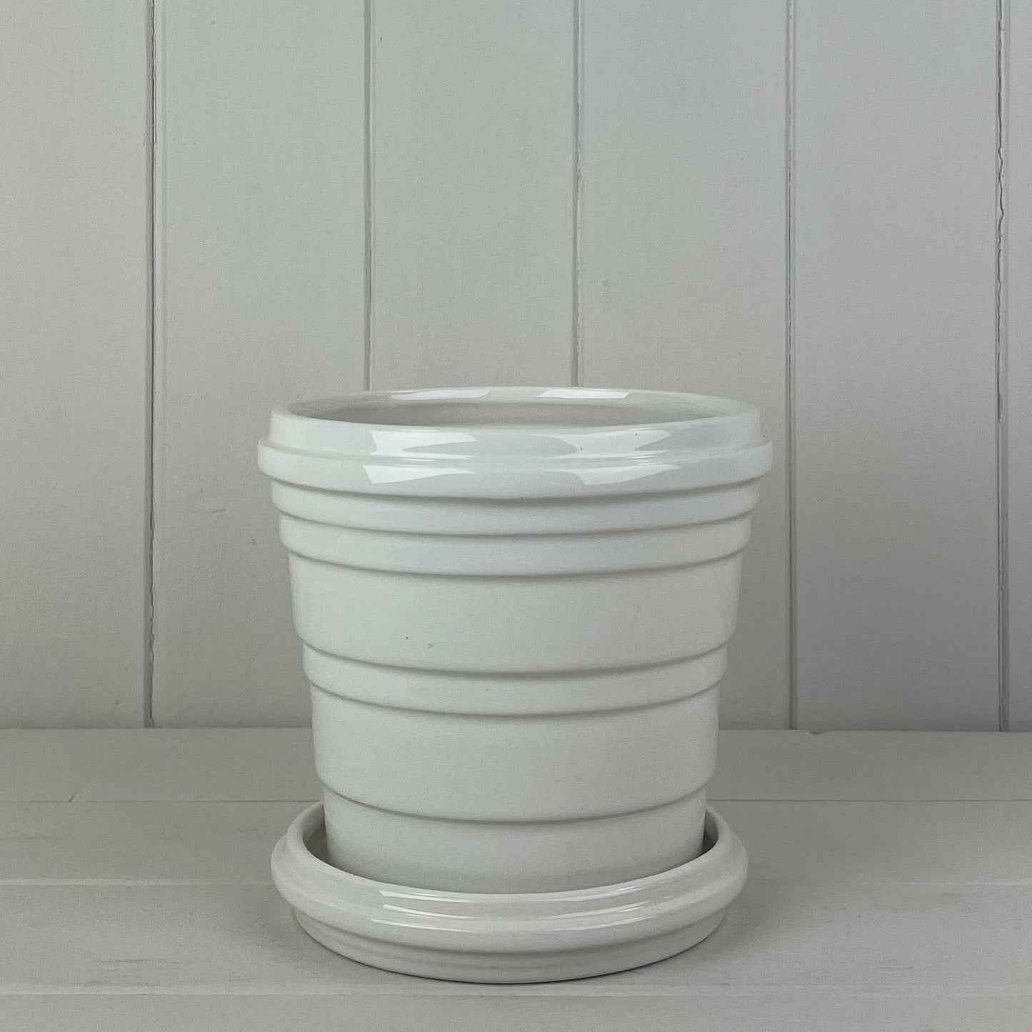White Double Rim Saucer Pot