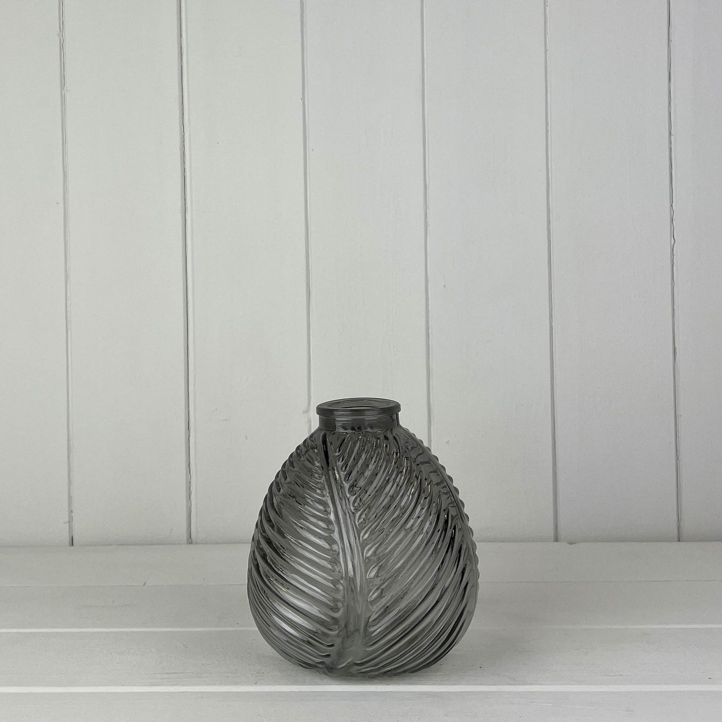 Smoky Grey Leaf Bottle