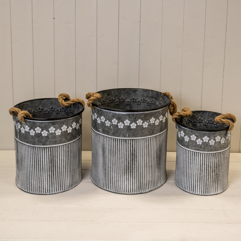Zinc Flower & Rib Design Planter Set