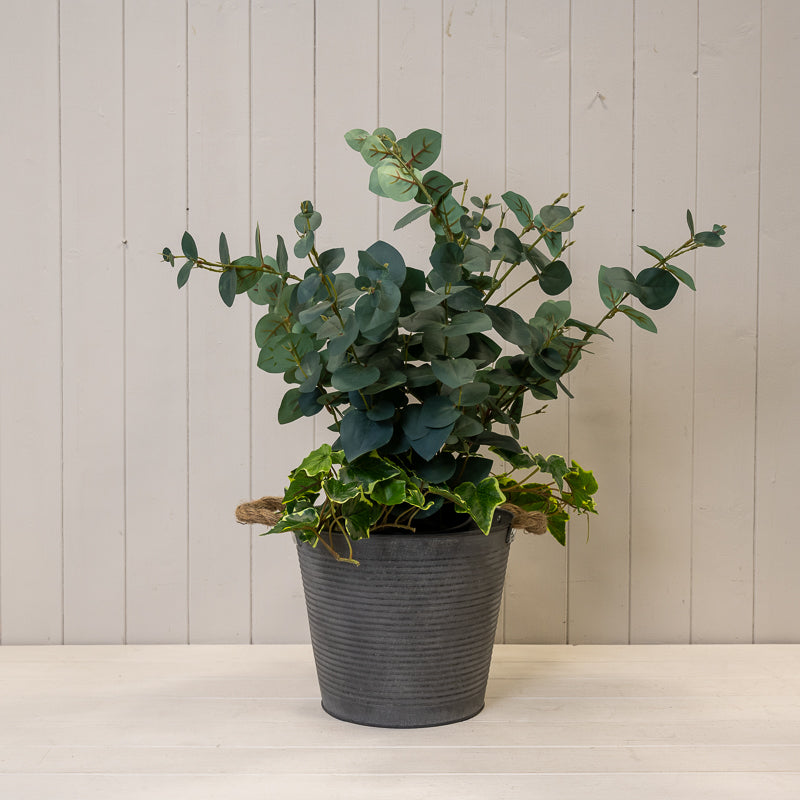 Ribbed Zinc Bucket With Hessian Ears