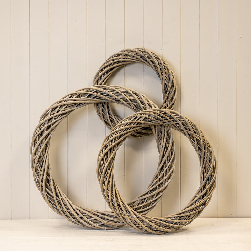 Grey Round Thick Willow Wreath
