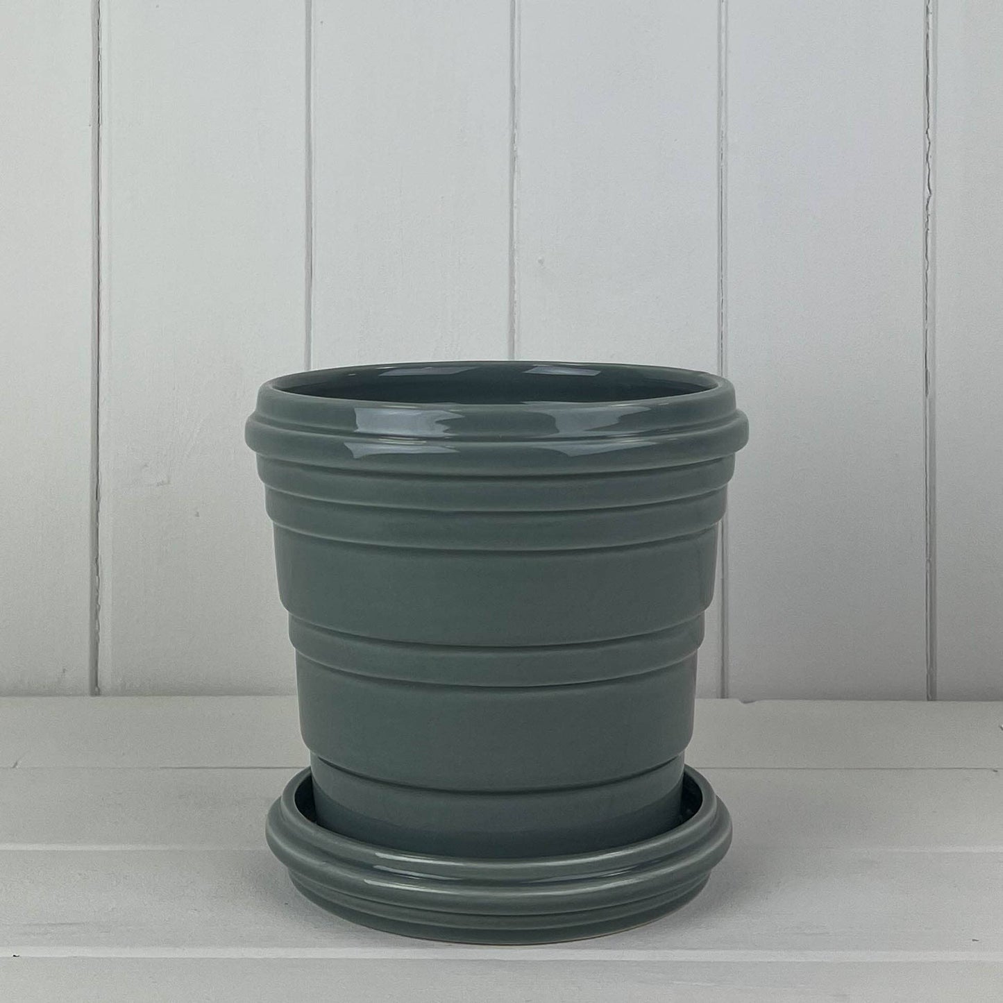 Grey Saucer Pots