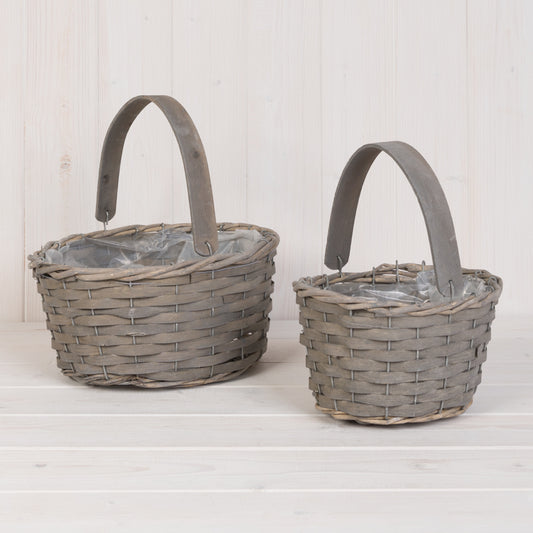 Greywashed Woodchip Trug With Flexi Handle
