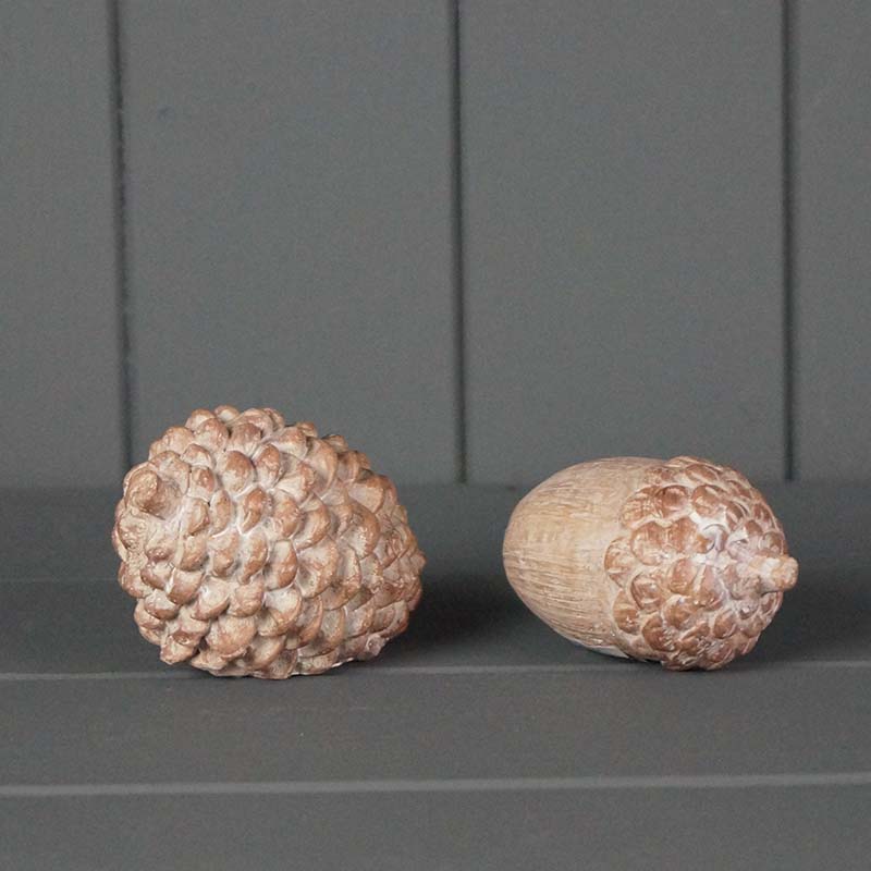 Polyresin Pinecone