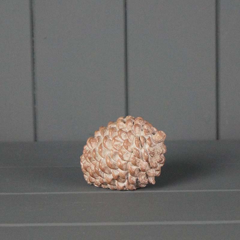 Polyresin Pinecone