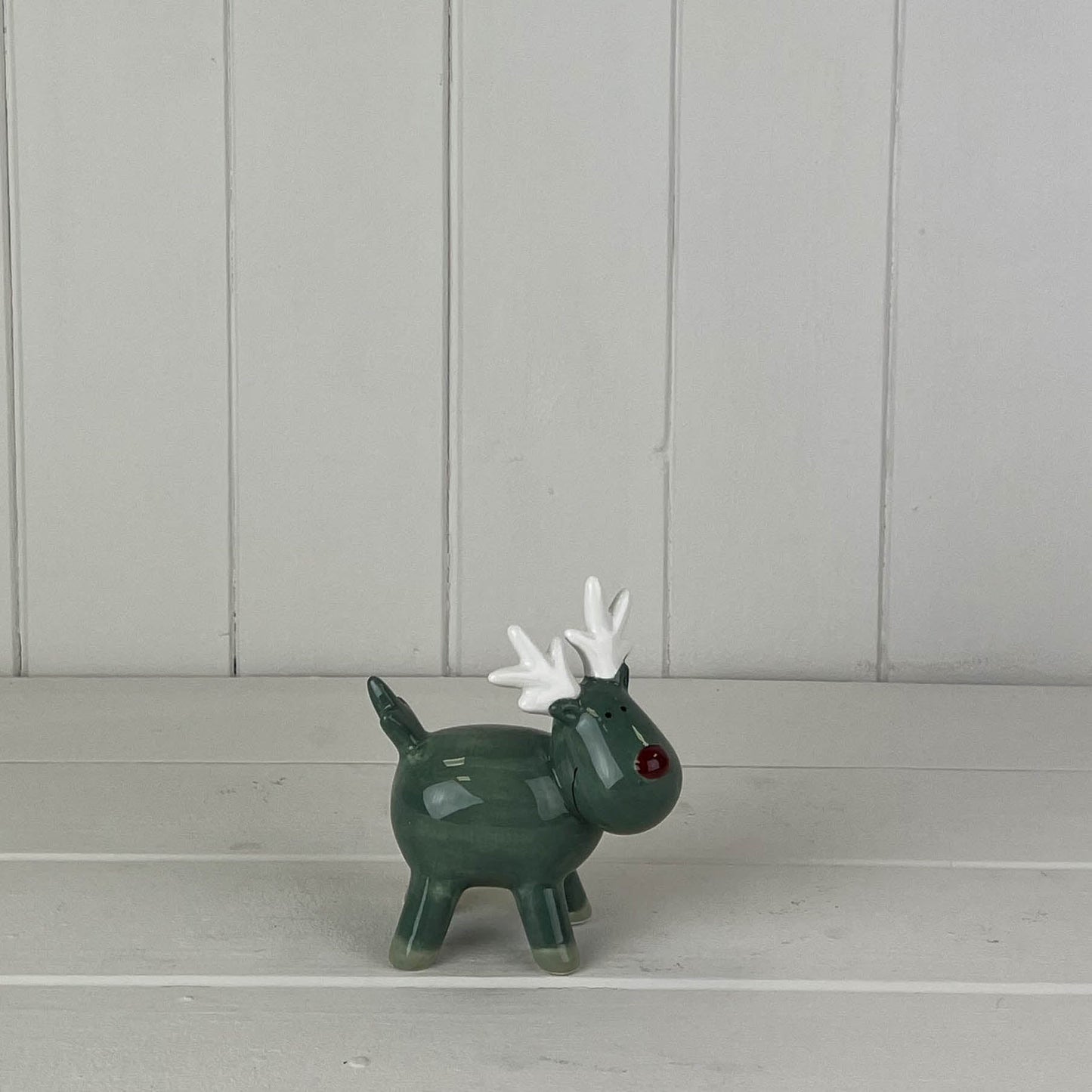 Dark Green/White Ceramic Reindeer Decoration