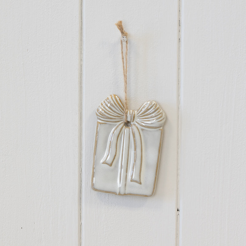 Ceramic Natural Hanging Present with Bow Detail