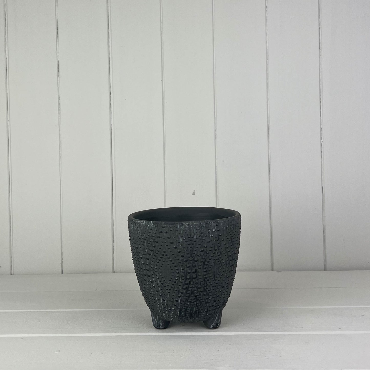 Dotty Grey Pot With Feet