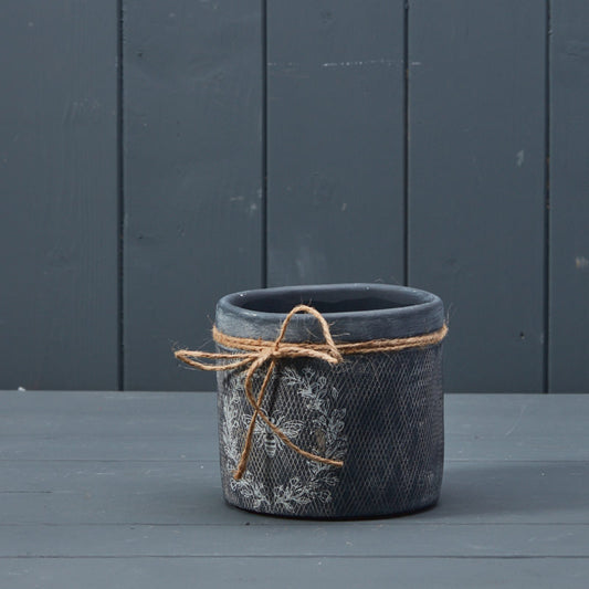 Black Bee Pot