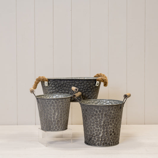 Zinc Pot With Hammered Finish