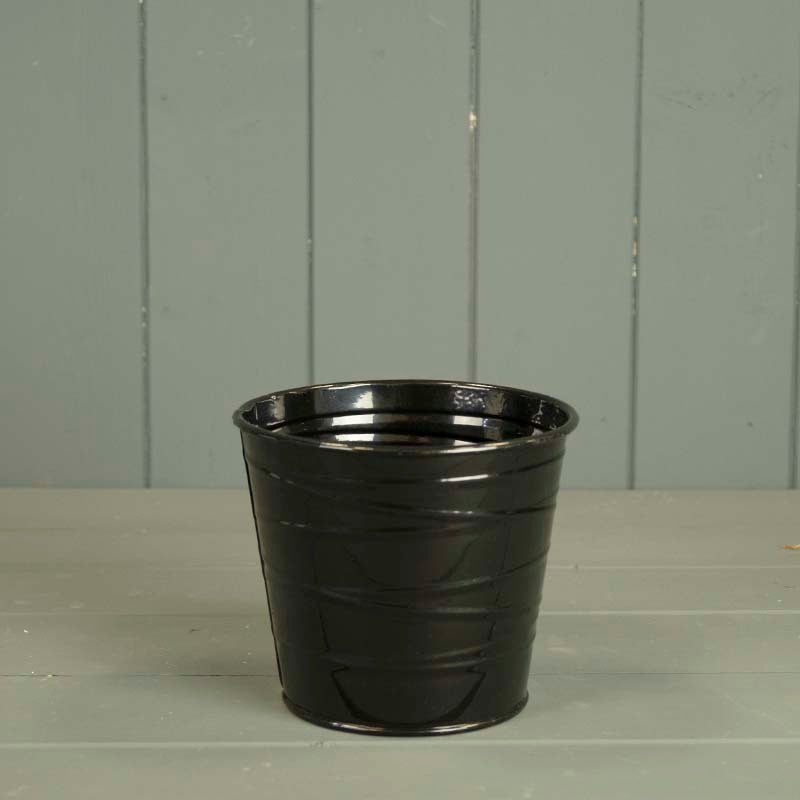 Black Zinc Pot