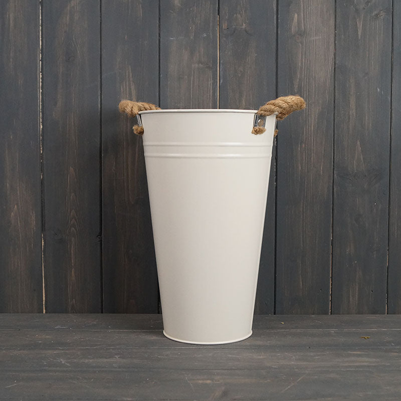 Cream Flower Bucket