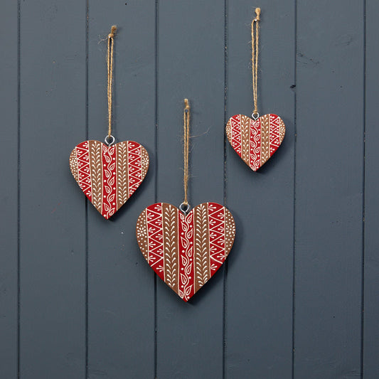 Hanging Natural Heart With Red/White Kerry Work