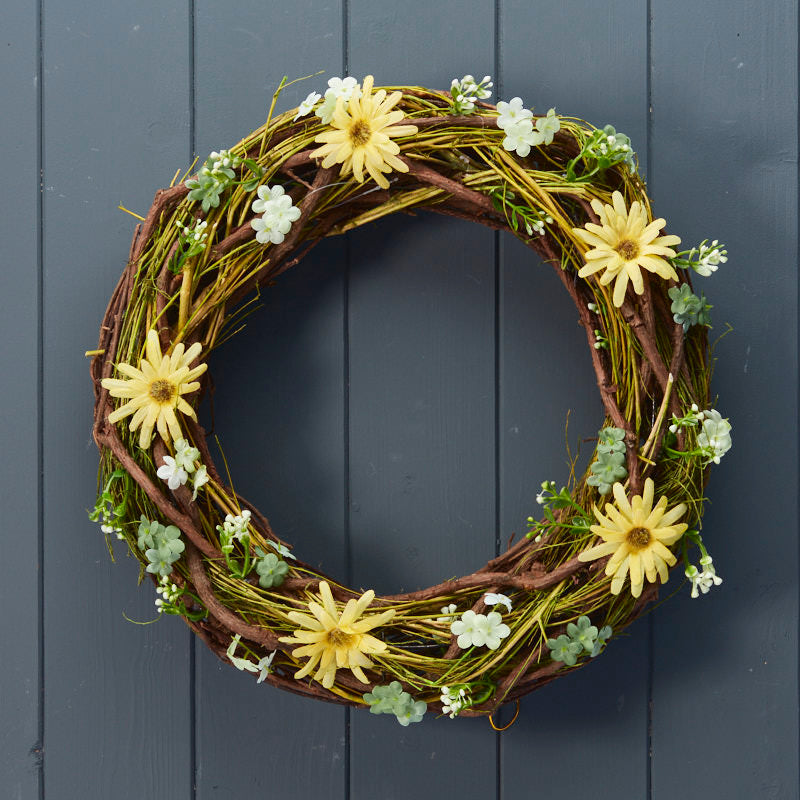 Spring Wreath with Daisies