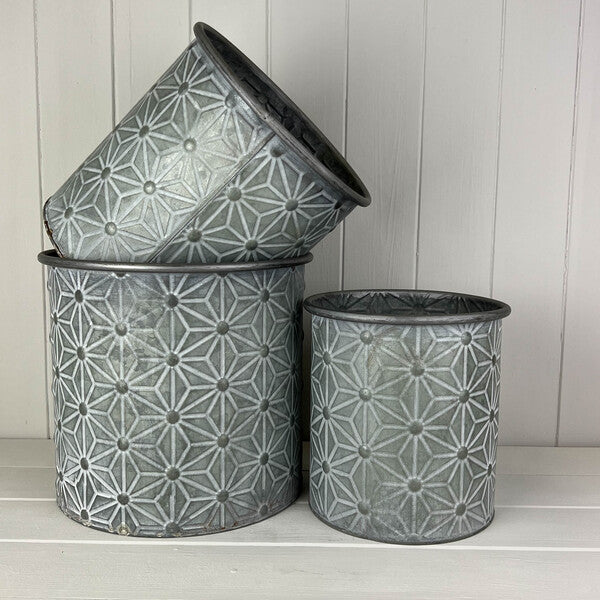 Embossed Daisy Designed Planters Set