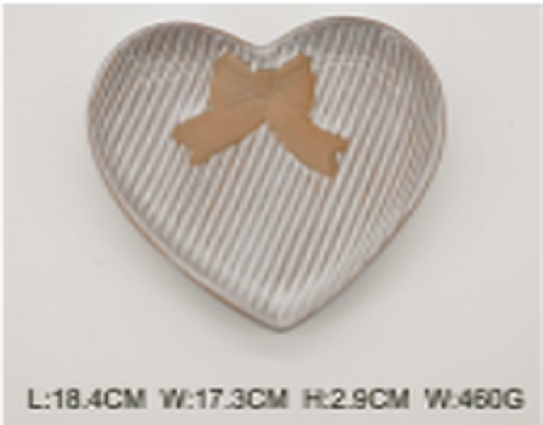 Medium Heart Plate with Bow Detail