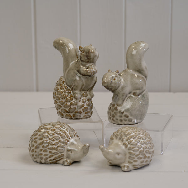 Beige Mottle Caramic Squirrel Sitting on Pinecone Decoration