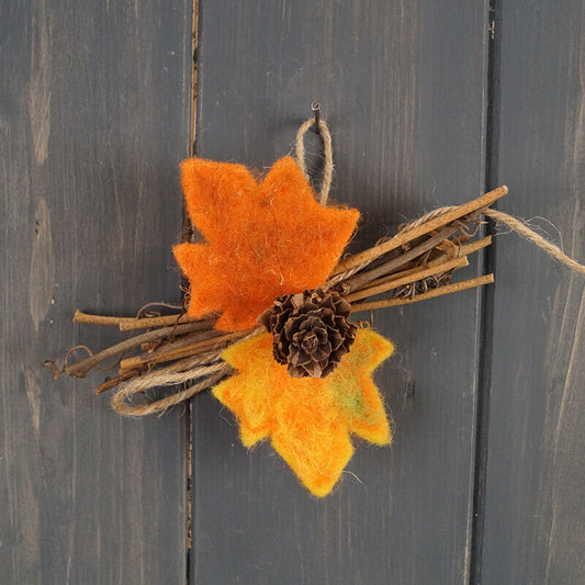 Hanging Wool Maple Leaf